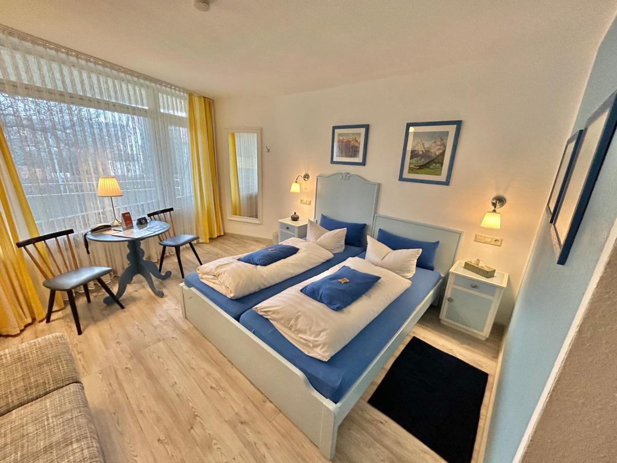 Haus Am Kurpark Hotell Schömberg Exteriör bild