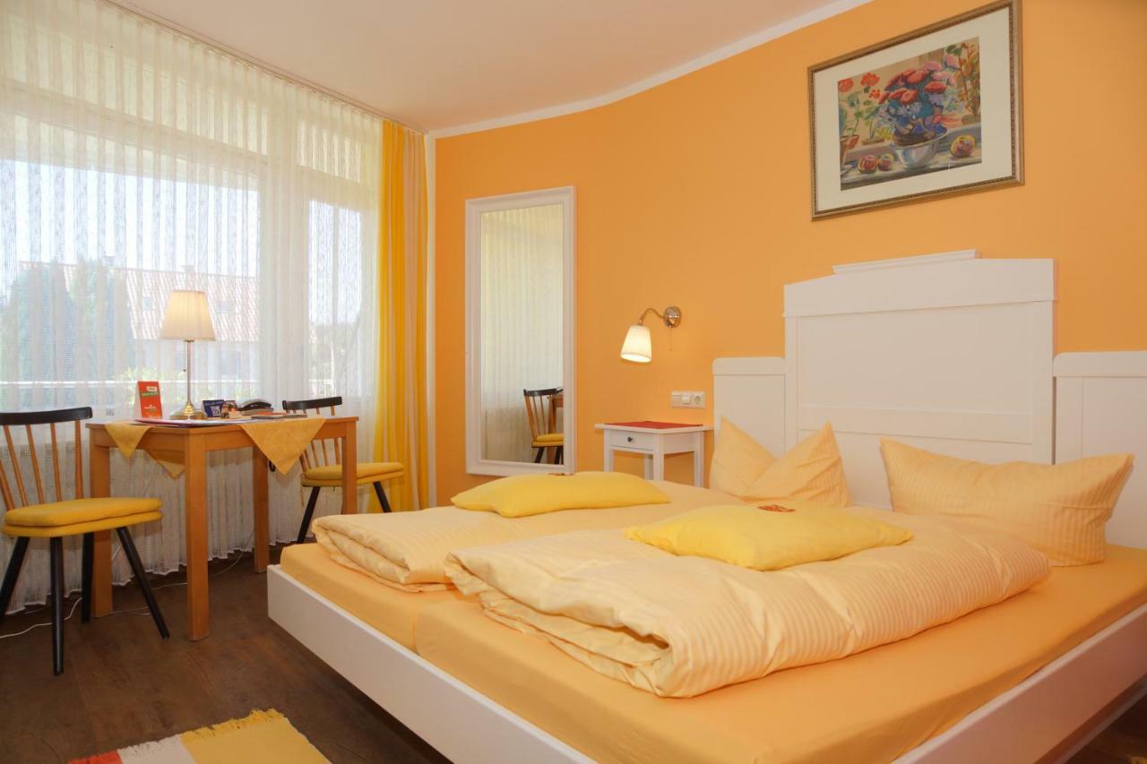 Haus Am Kurpark Hotell Schömberg Exteriör bild
